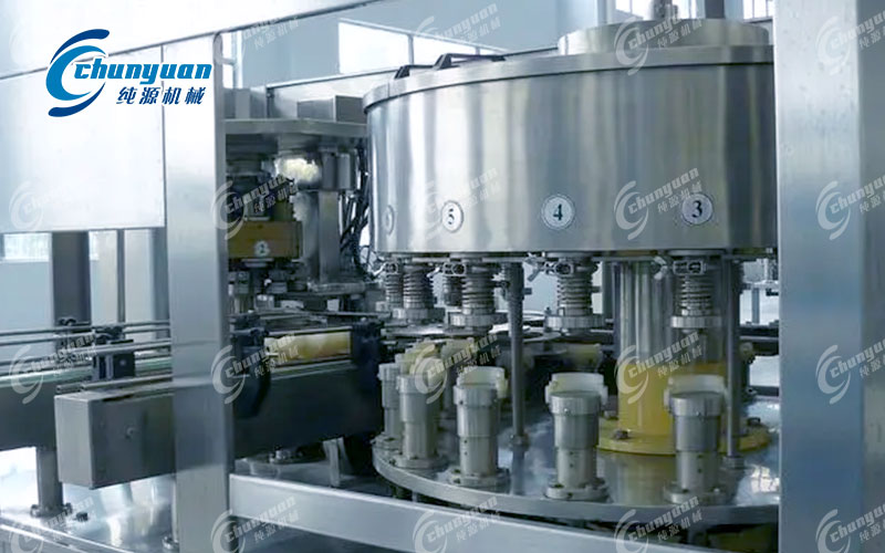 易拉罐碳酸飲料灌裝機(jī)-3